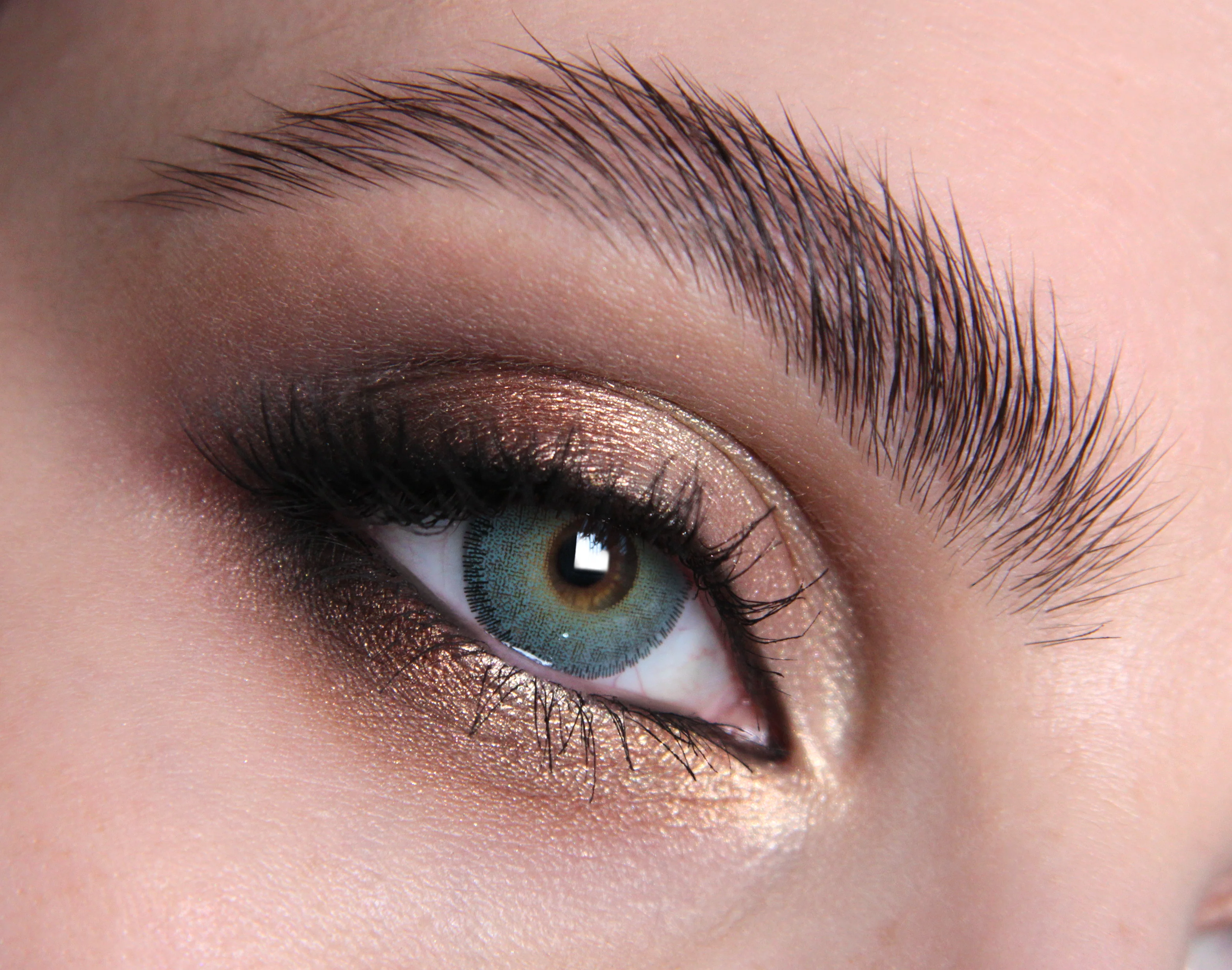 Best Coloured Contact Lenses For Blue Eyes